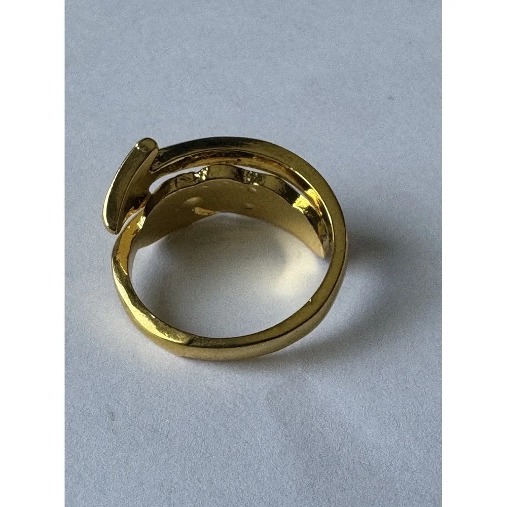 Gold Tone Arrow Wrap Band Ring Metal No Stone Size 6 MPN 0167